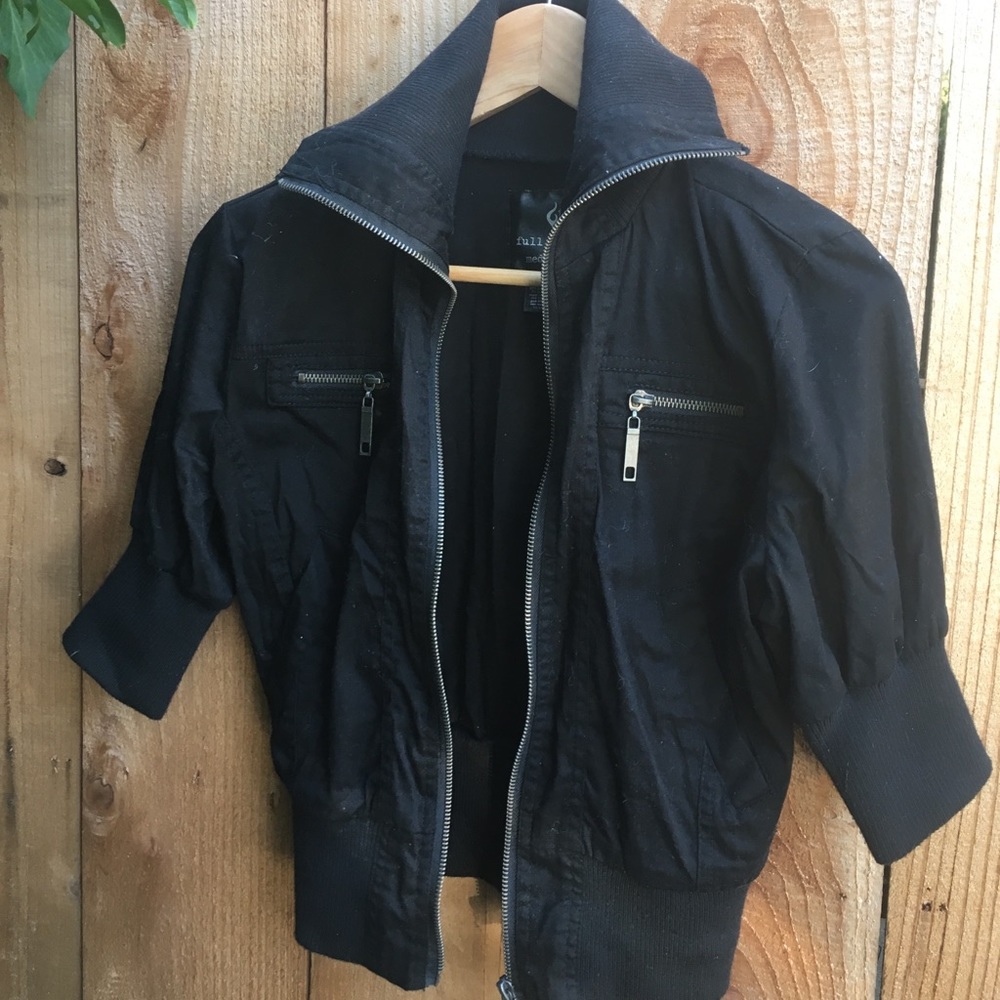 Tilly’s cropped black jacket
